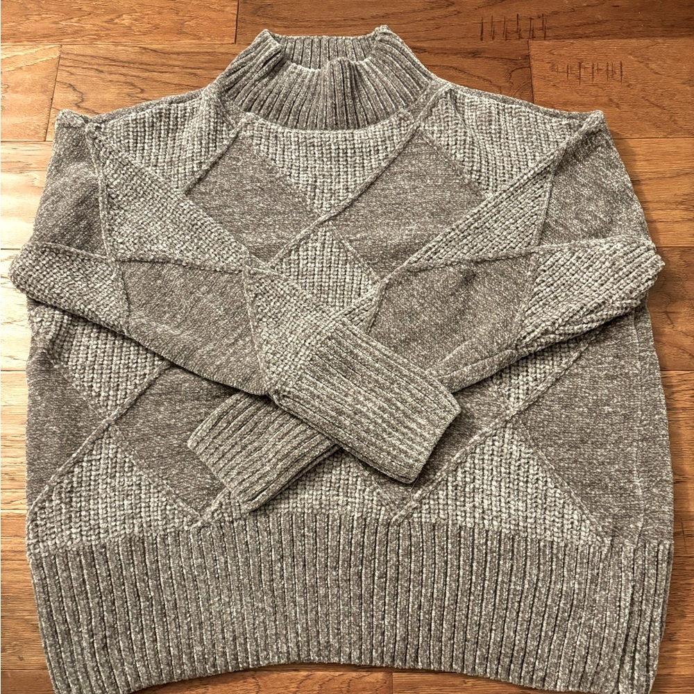 Christian Siriano Gray Pattern Sweater - Great Condition